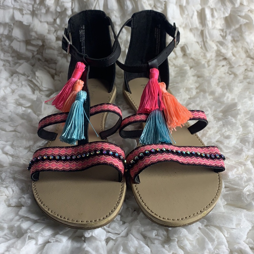 The Children’s Place sandals - Picture 2 of 7